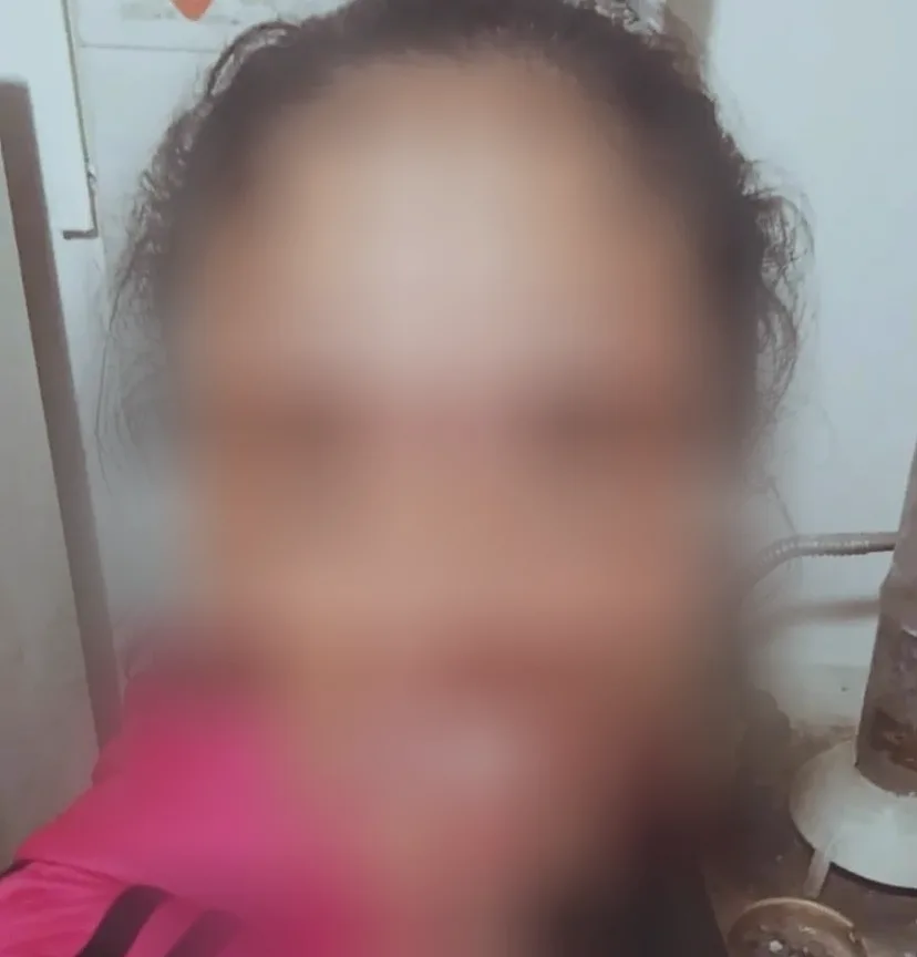 Ella, 39