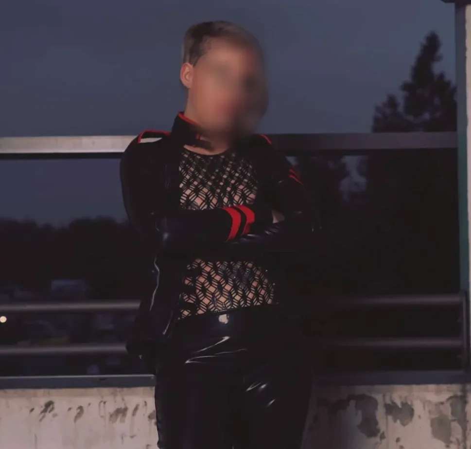 Natalia, 38