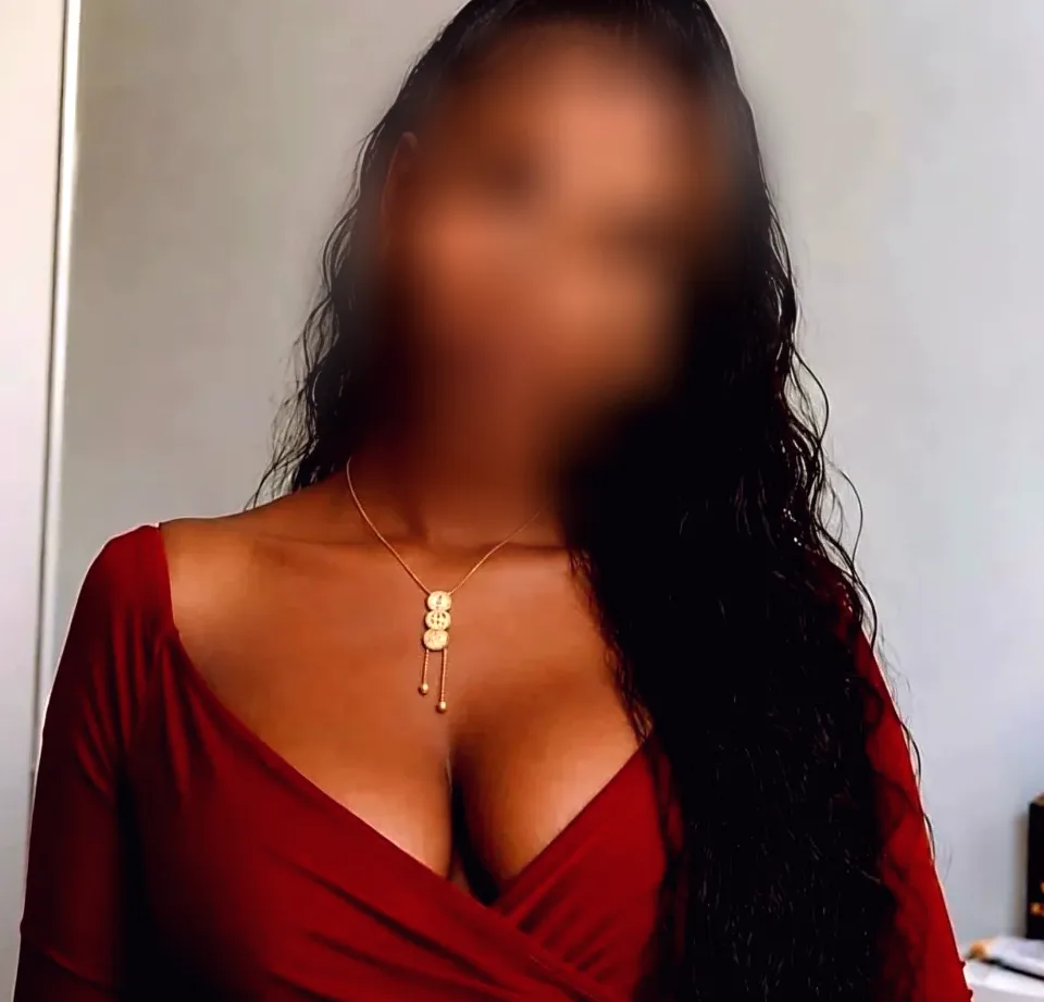 Petra, 23