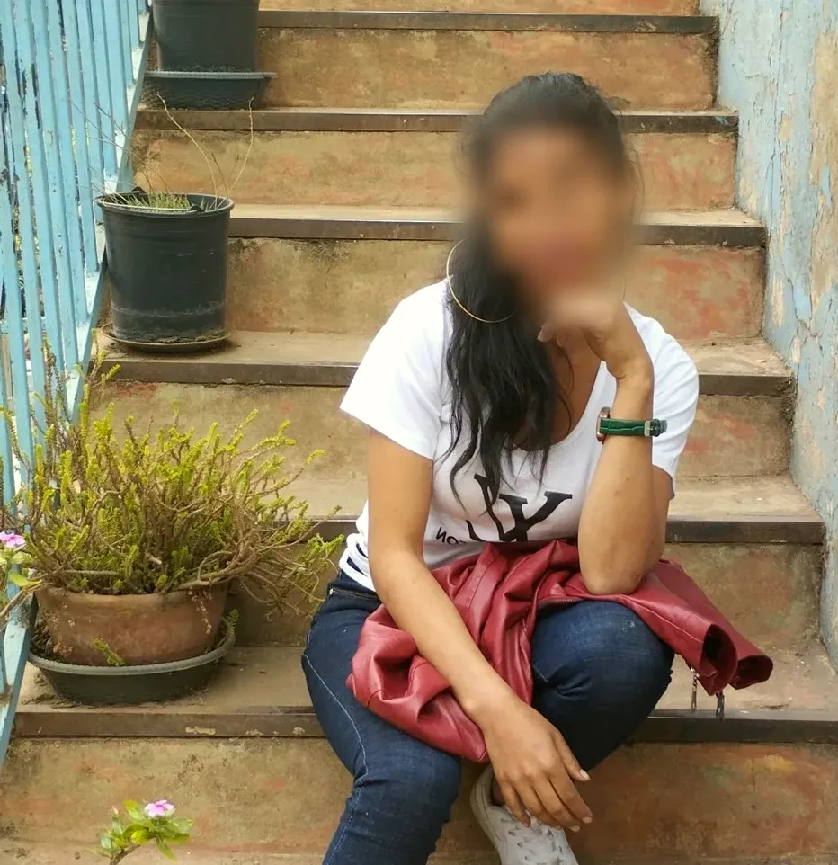 Veera, 29